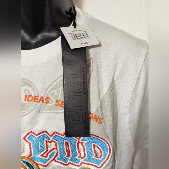 NWT Men's Dreamland Drama Mask Embroidered White T-shirt Size XL - Picture 10 of 10